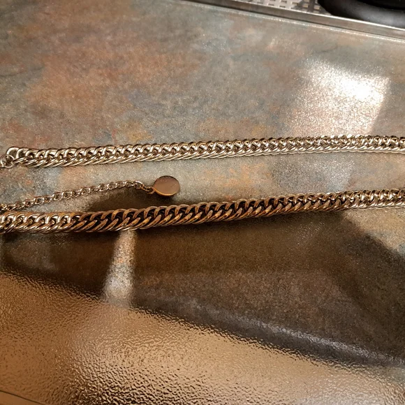 Gold Chain Necklace - Picture 2 of 2